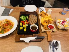 -必胜客(WOW中央公园店)