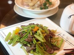 -广州中心皇冠假日酒店·百粤楼