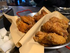 炸鸡翅一半一半-富乐满韩国正宗炸鸡韩国料理(虹泉路店)