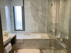 -上海漕河泾万丽酒店