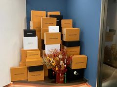 -聚云奢二手奢侈品黄金手表包包回收·中古店(中福城店)