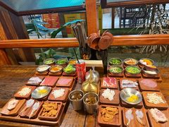 -银米·云南传统过桥米线(双廊黑金冠店)