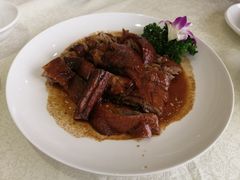 例牌烧鹅-旋转餐厅