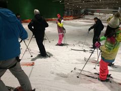-乔波室内滑雪场