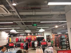 -上品折扣(回龙观店)