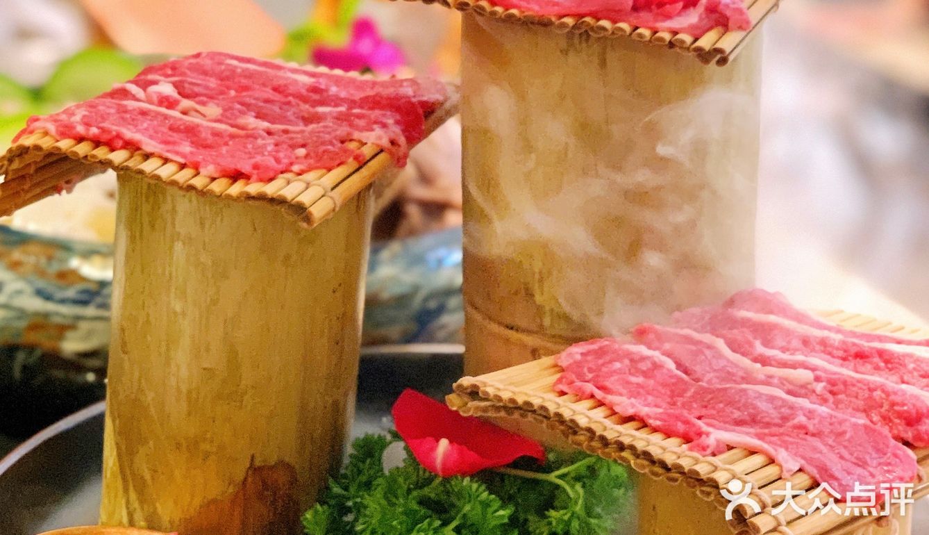 为了吃这家草本火锅我排了两个小时