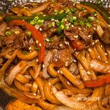 终于打卡了满分烤肉，小哥哥烤肉超温柔🤩