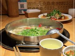 -大众跷脚牛肉馆·非遗传承单位(峨眉山店)