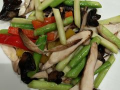 -匠心牛公馆·潮汕牛肉海鲜火锅(索菲特店)