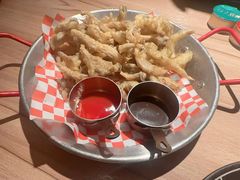 酥炸小菌菇-雪熊精酿·哈尔滨烧烤酒馆(非遗大串店)