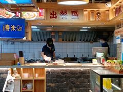 -呷佬·长沙手工米粉(金沙江路店)