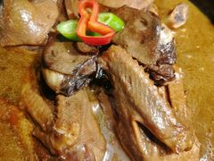 老鸭四脚煲-亚哈饭店(梅园新村小区店)