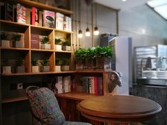 -HIGH FIVE哈福手工汉堡(桂林路店)