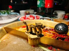 -小龙翻大江文化火锅(宽窄店)