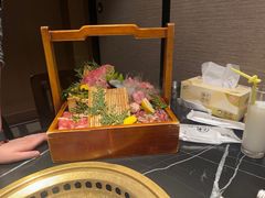 -山川小町·极番烧肉(新地假日广场店)