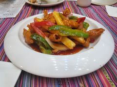 -香巴拉云南餐厅(华莱坞店)