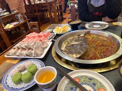 -沸炉重庆老火锅(军事博物馆店)