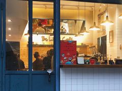 门面-Be Lived Cafe比例咖啡(摩天轮店)