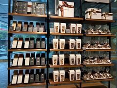 -Laderach 莱德拉(上海环贸iapm店)