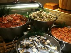 -浦东绿地铂骊酒店-POYA西餐厅(绿地东海岸国际广场店)