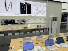 -华为智能生活馆(上海金桥国际商业广场)