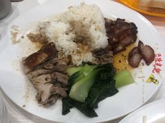 双拼饭-澳门陈光记烧味饭店(南京德基广场店)