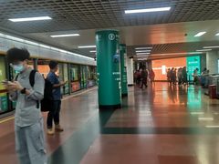 -公园前(地铁站)