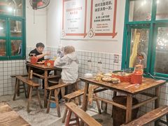 大堂-聂发财重庆江湖菜(解放碑店)