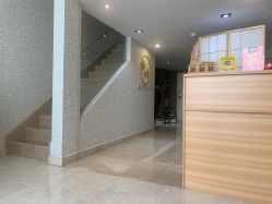 -JNK皮肤管理中心