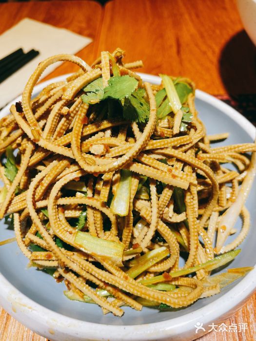 肠王卤煮(西单食宝街店)凉拌豆腐丝图片