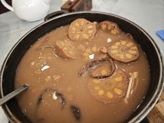 章鱼煲淋酿莲藕-六婶西关小厨(光塔路店)