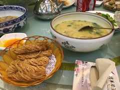 -鹊华居·地道鲁菜·海鲜·融合味(大明湖店)