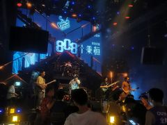 -808 LiveHouse