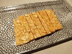 杏仁脆片-荣轩(新荣记环球金融中心店)
