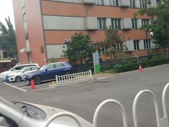-首都儿科研究所附属儿童医院-停车场