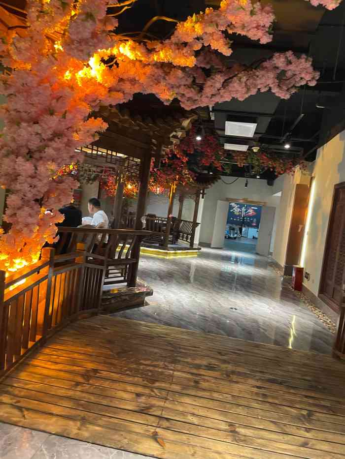 东北丰·家宴-"今天坐的包房,家里人爱吃他家的东北菜,菜.