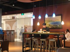 -The Habit Burger Grill 哈比特汉堡(复兴soho店)