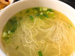 鸡汤银丝面-二孃鸡爪爪(东郊记忆店)
