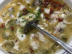 回味酸菜鲈鱼-山泉公馆酒家(广州东站店)
