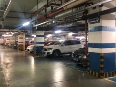 -百联中环购物广场-停车场