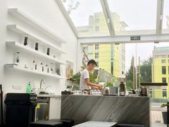 -UNI UNI(环亚凯瑟琳店)