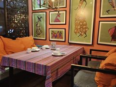 -香巴拉云南餐厅(华莱坞店)