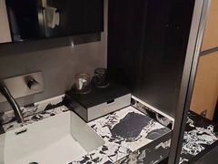 -万泊酒店(长沙五一广场国金中心店)