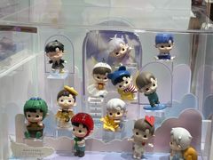 -泡泡玛特POPMART(上海环球港店)