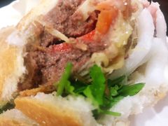 -Bánh Mì Huynh Hoa