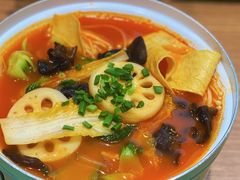 浓汤番茄时蔬锅-甲乙饼·北京手工肉饼(西直门凯德茂店)
