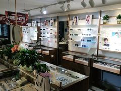 -视野联行眼镜(西站中天健广场店)