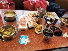 -四囍码头海鲜烧烤自助火锅(外滩南京东路悦荟广场店)