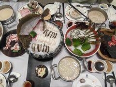 -红鼎豆捞·非遗鲍皇汤火锅(宝丰路店)