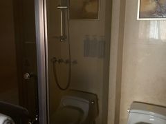 -上海虹桥祥源希尔顿酒店